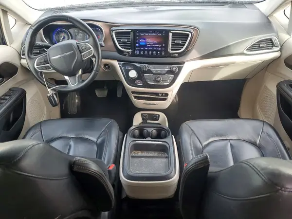2C4RC1BG4HR514806 2017 CHRYSLER PACIFICA - Image 8