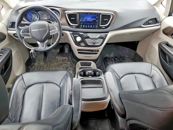 2C4RC1BG4HR517396 2017 CHRYSLER PACIFICA - Image 8