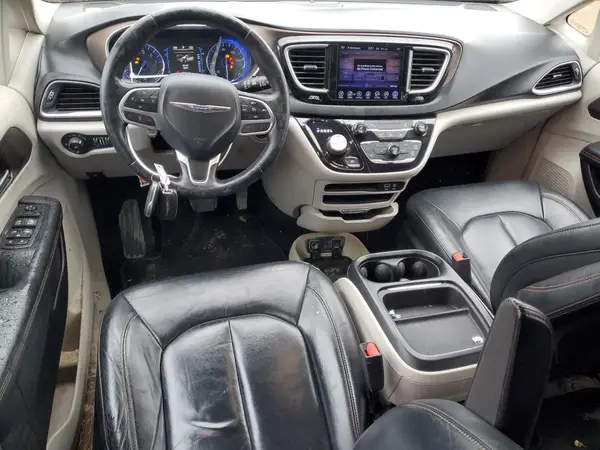 2C4RC1BG4HR526390 2017 CHRYSLER PACIFICA - Image 8