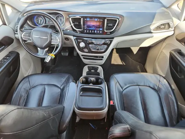 2C4RC1BG4HR526406 2017 CHRYSLER PACIFICA - Image 8