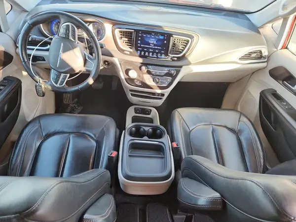 2C4RC1BG4HR527006 2017 CHRYSLER PACIFICA - Image 8