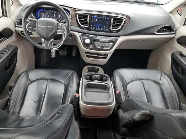 2C4RC1BG4HR530374 2017 CHRYSLER PACIFICA - Image 8