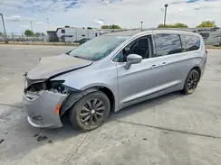 2C4RC1BG4HR532660 2017 CHRYSLER PACIFICA
