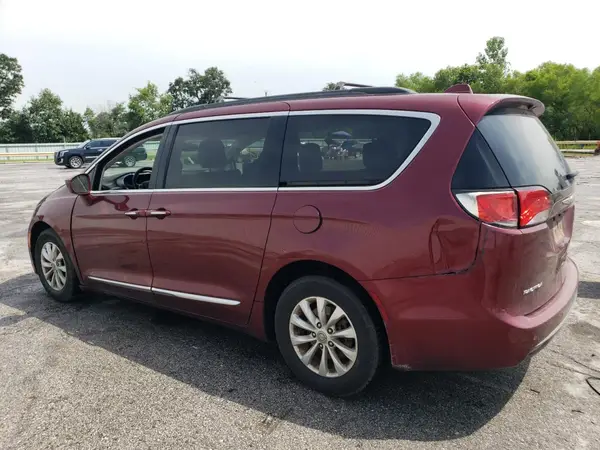 2C4RC1BG4HR534067 2017 CHRYSLER PACIFICA - Image 2