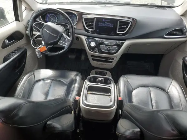 2C4RC1BG4HR540189 2017 CHRYSLER PACIFICA - Image 8