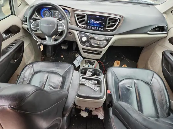 2C4RC1BG4HR565819 2017 CHRYSLER PACIFICA - Image 8