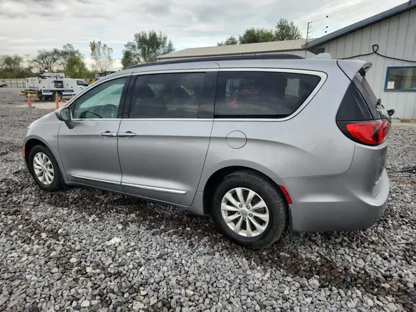 2C4RC1BG4HR578800 2017 CHRYSLER PACIFICA - Image 2