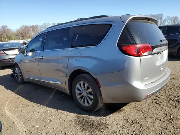 2C4RC1BG4HR583107 2017 CHRYSLER PACIFICA - Image 2