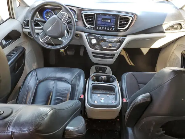 2C4RC1BG4HR583107 2017 CHRYSLER PACIFICA - Image 8