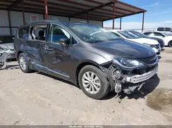 2C4RC1BG4HR583818 2017 CHRYSLER PACIFICA