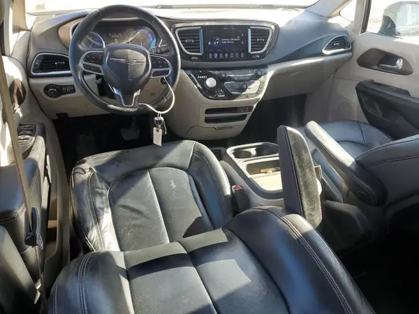 2C4RC1BG4HR590980 2017 CHRYSLER PACIFICA - Image 8