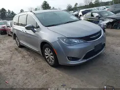 2C4RC1BG4HR598187 2017 CHRYSLER PACIFICA