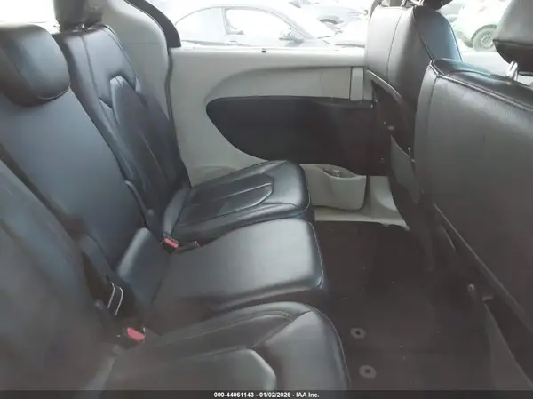 2C4RC1BG4HR598187 2017 CHRYSLER PACIFICA - Image 8