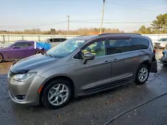 2C4RC1BG4HR609253 2017 CHRYSLER PACIFICA