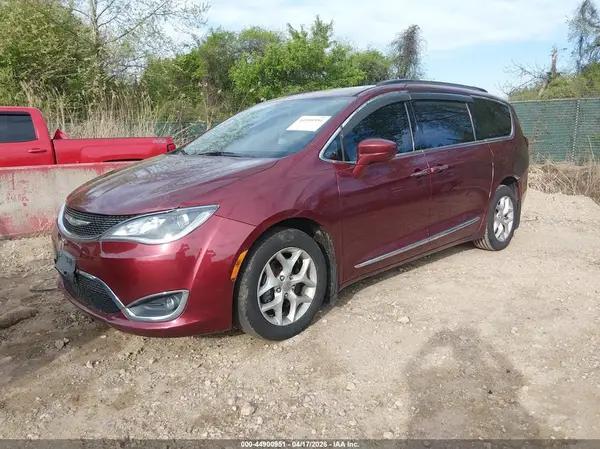 2C4RC1BG4HR611262 2017 CHRYSLER PACIFICA - Image 2
