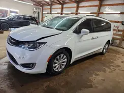 2C4RC1BG4HR613917 2017 CHRYSLER PACIFICA