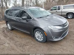 2C4RC1BG4HR621726 2017 CHRYSLER PACIFICA