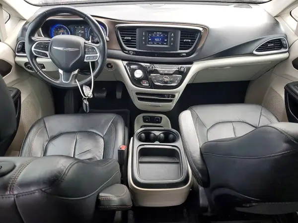 2C4RC1BG4HR633567 2017 CHRYSLER PACIFICA - Image 8