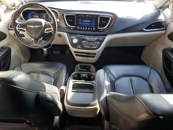 2C4RC1BG4HR633729 2017 CHRYSLER PACIFICA - Image 8