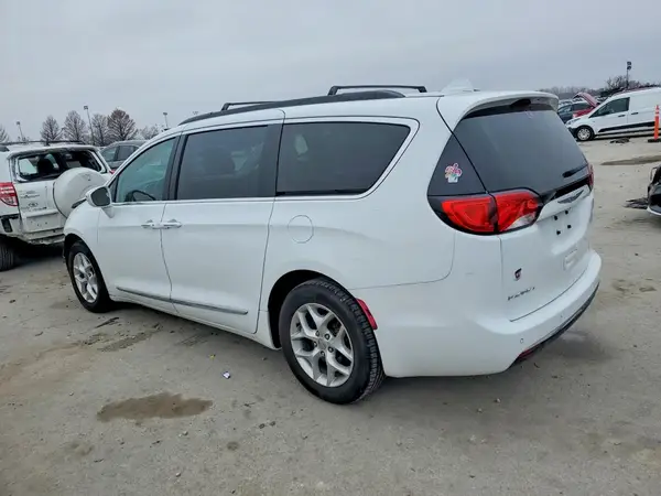 2C4RC1BG4HR634945 2017 CHRYSLER PACIFICA - Image 2