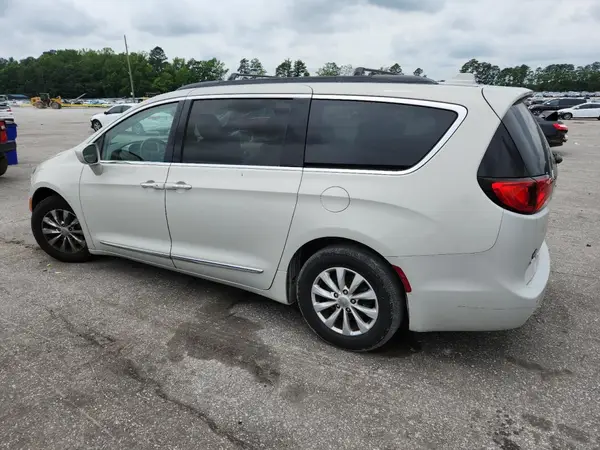 2C4RC1BG4HR635965 2017 CHRYSLER PACIFICA - Image 2
