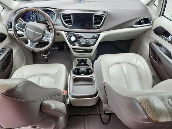 2C4RC1BG4HR635965 2017 CHRYSLER PACIFICA - Image 8