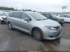 2C4RC1BG4HR642740 2017 CHRYSLER PACIFICA