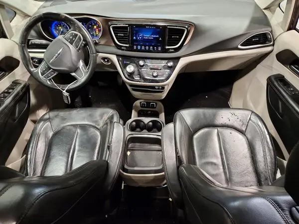 2C4RC1BG4HR653947 2017 CHRYSLER PACIFICA - Image 8