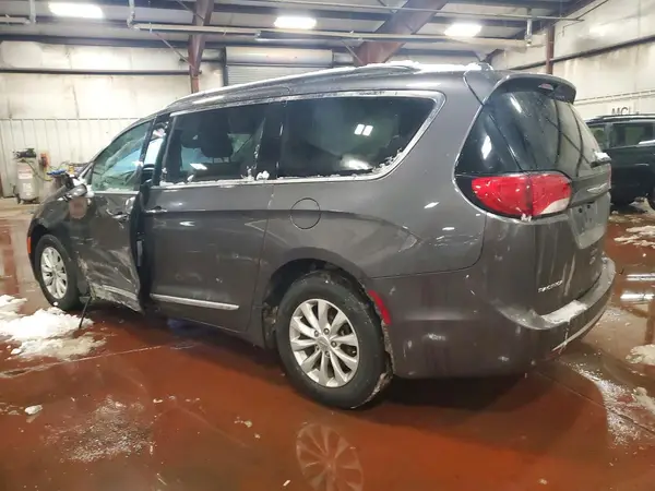 2C4RC1BG4HR654144 2017 CHRYSLER PACIFICA - Image 2