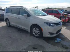 2C4RC1BG4HR654368 2017 CHRYSLER PACIFICA