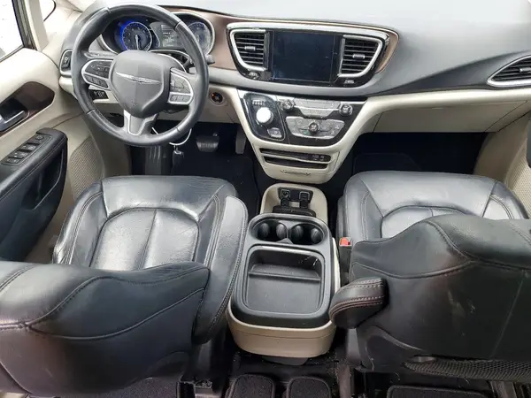 2C4RC1BG4HR654483 2017 CHRYSLER PACIFICA - Image 8