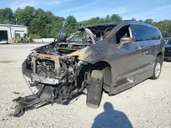 2C4RC1BG4HR667797 2017 CHRYSLER PACIFICA