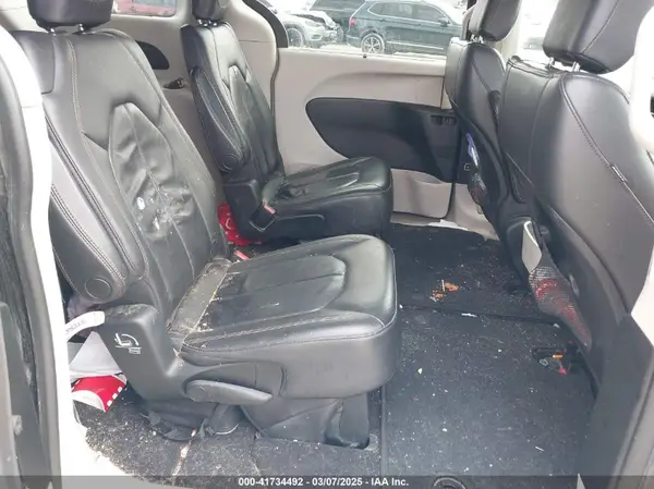 2C4RC1BG4HR670330 2017 CHRYSLER PACIFICA - Image 8