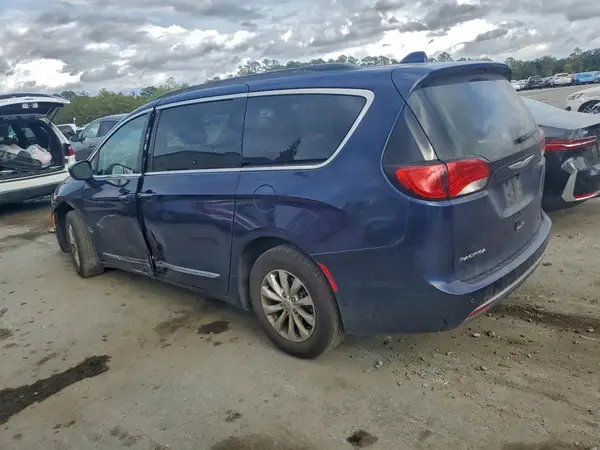 2C4RC1BG4HR702841 2017 CHRYSLER PACIFICA - Image 2