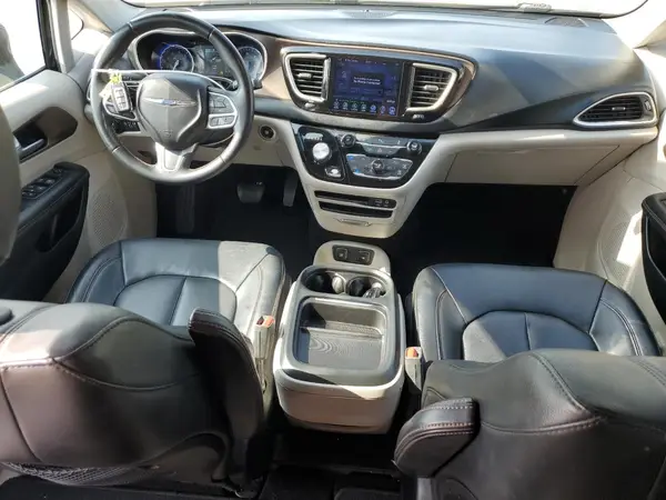 2C4RC1BG4HR703858 2017 CHRYSLER PACIFICA - Image 8