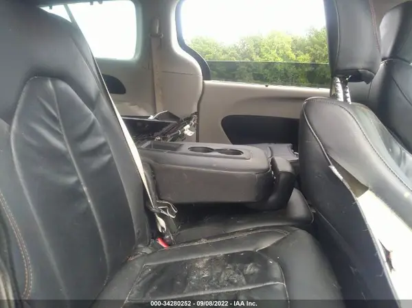 2C4RC1BG4HR705495 2017 CHRYSLER PACIFICA - Image 8