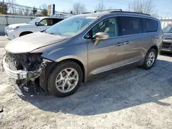 2C4RC1BG4HR729182 2017 CHRYSLER PACIFICA