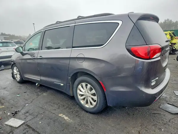 2C4RC1BG4HR745463 2017 CHRYSLER PACIFICA - Image 2