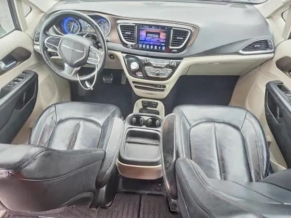 2C4RC1BG4HR745463 2017 CHRYSLER PACIFICA - Image 8