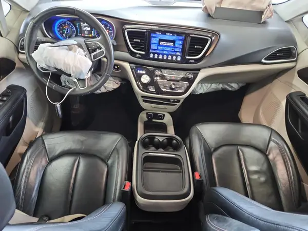 2C4RC1BG4HR745513 2017 CHRYSLER PACIFICA - Image 8