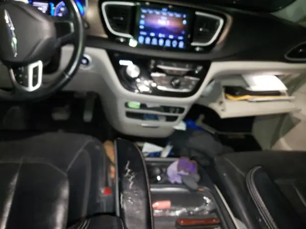 2C4RC1BG4HR747567 2017 CHRYSLER PACIFICA - Image 8
