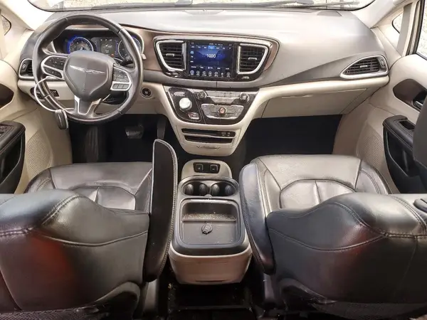 2C4RC1BG4HR747746 2017 CHRYSLER PACIFICA - Image 8