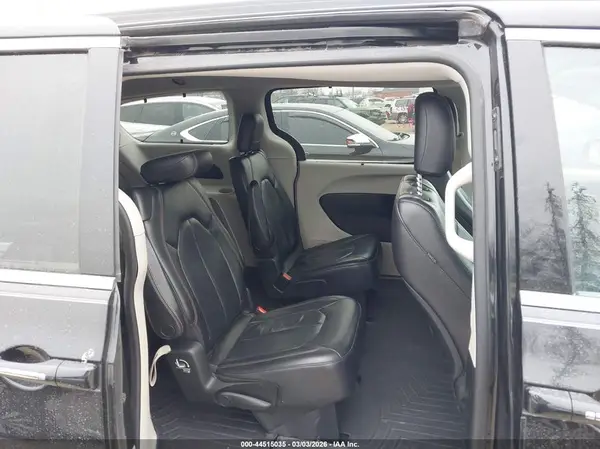 2C4RC1BG4HR752168 2017 CHRYSLER PACIFICA - Image 8