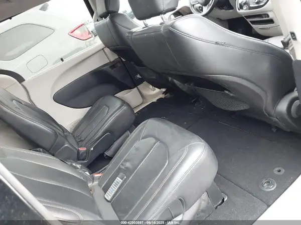 2C4RC1BG4HR763669 2017 CHRYSLER PACIFICA - Image 8