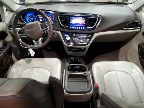 2C4RC1BG4HR764871 2017 CHRYSLER PACIFICA - Image 8
