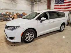 2C4RC1BG4HR768368 2017 CHRYSLER PACIFICA