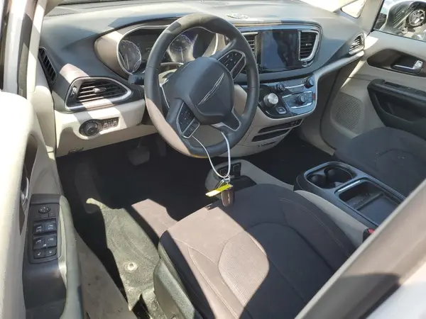 2C4RC1BG4HR768368 2017 CHRYSLER PACIFICA - Image 8