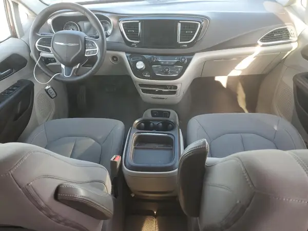 2C4RC1BG4HR768404 2017 CHRYSLER PACIFICA - Image 8