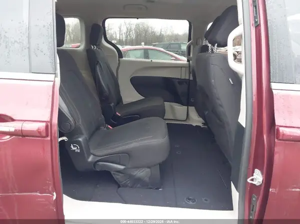 2C4RC1BG4HR781959 2017 CHRYSLER PACIFICA - Image 8