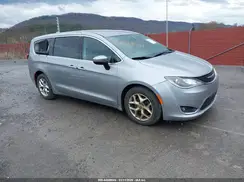 2C4RC1BG4HR781976 2017 CHRYSLER PACIFICA